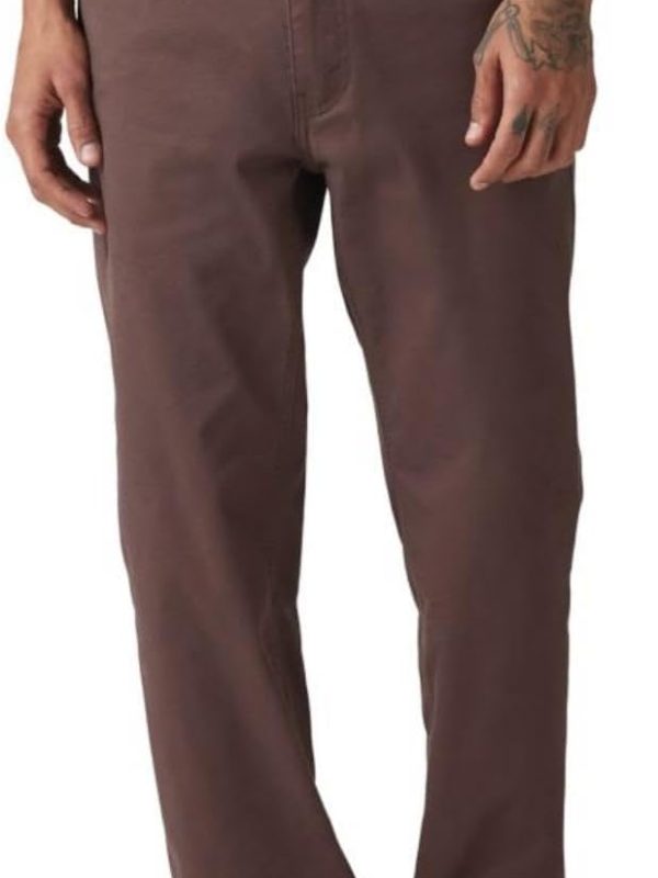 Men’s Athletic Tapered Fit Denim Jeans