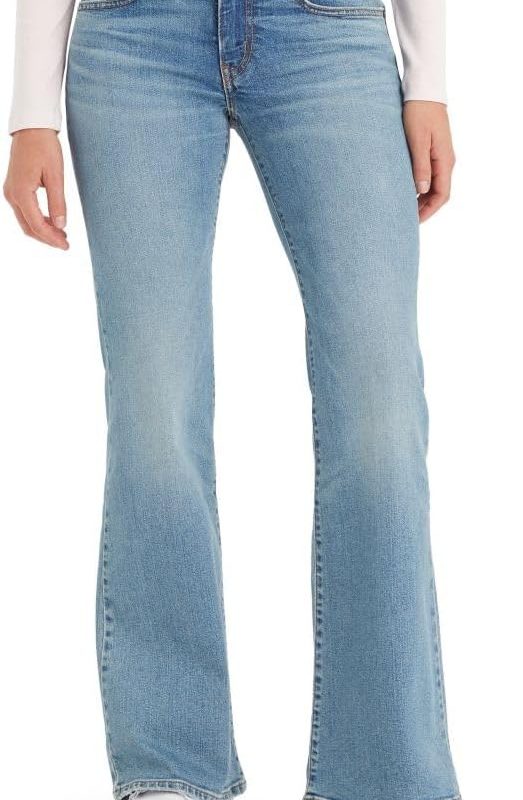 Women’s Low Rise Distressed Wide Leg Stretch Jeans